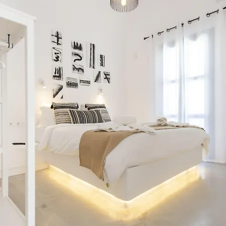 Bedspot * Fira (Santorini)