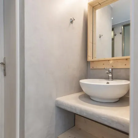 Hostal Bedspot *